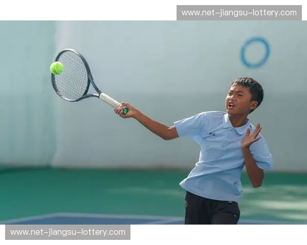 网球战队：挥拍之间，点燃城市的青春能量